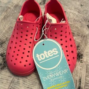 totes Kids Coral Slip-On Perforated Water Shoes